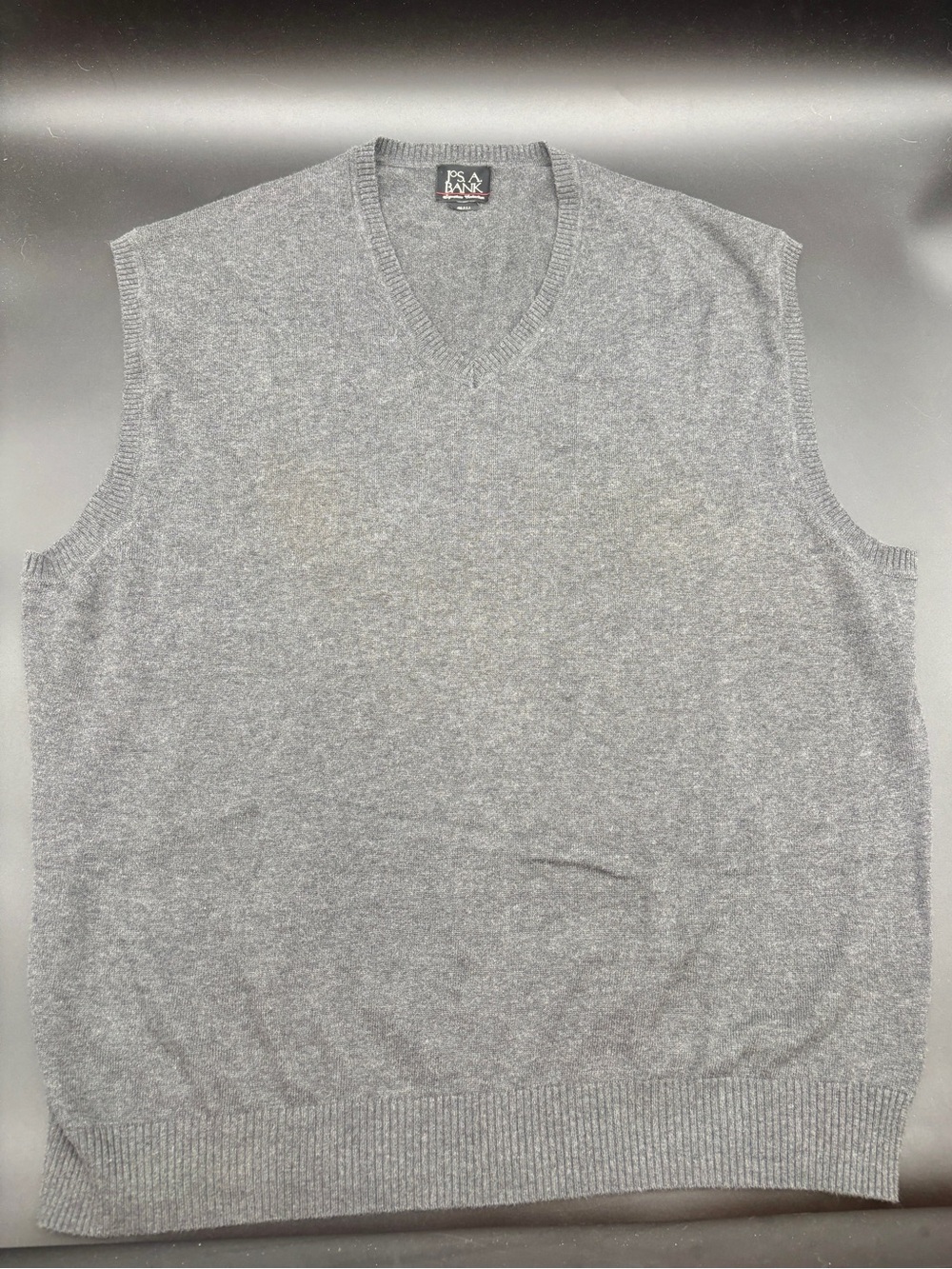 Jos. A. Bank Signature Collection Gray V-Neck Sweater Vest - Men’s XL